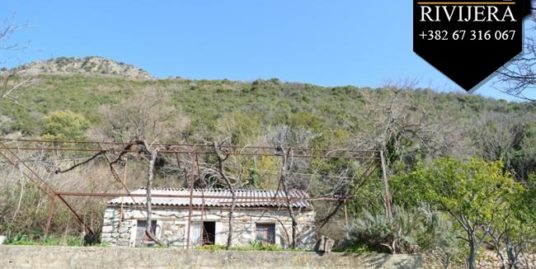 Stone ruins above Portonovi Kumbor, Herceg Novi