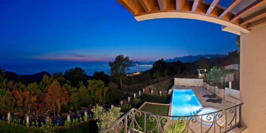 Luxury villa with pool and sea view Budva