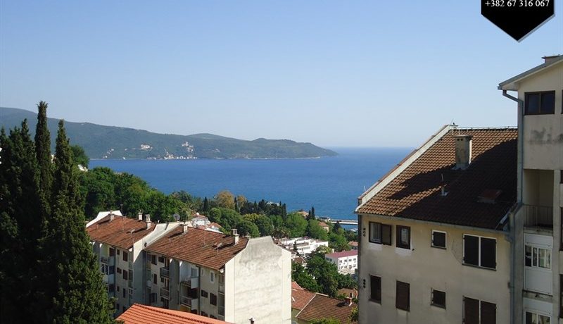 Stan Crveni Krst Herceg Novi-Top Nekretnine Crna Gora