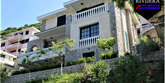 Atractive Luxury villa in Kostanjica, Kotor