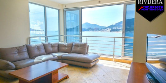 Luxury waterfront apartment Rafailovici, Budva