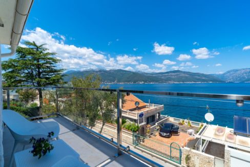 House with sea view Krasici, Tivat-Top Estate Montenegro